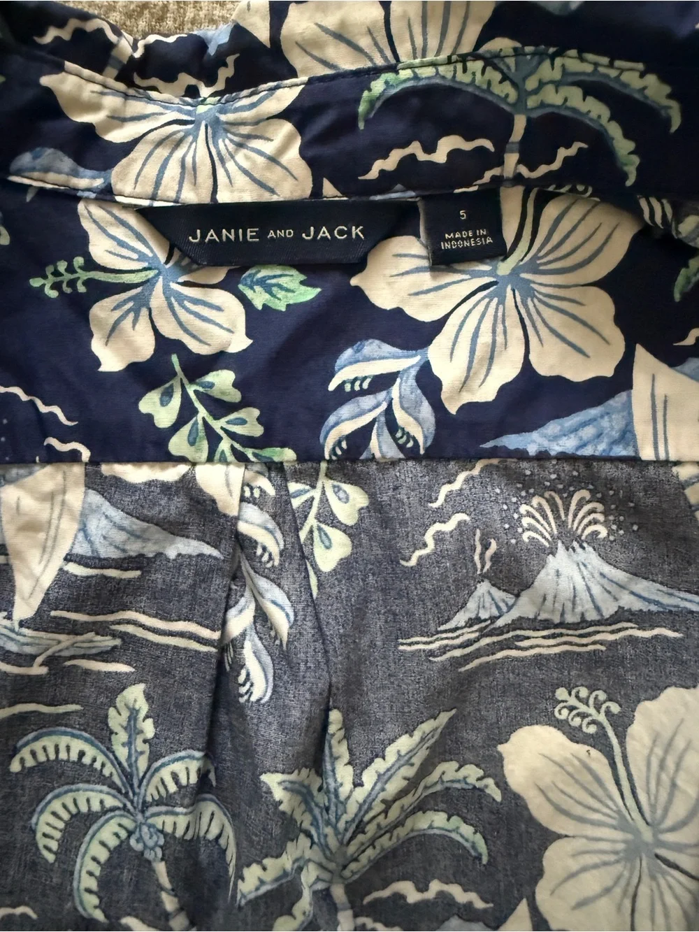 GAP Navy Blue Hawaiian Print Short-Sleeve Button-Down
